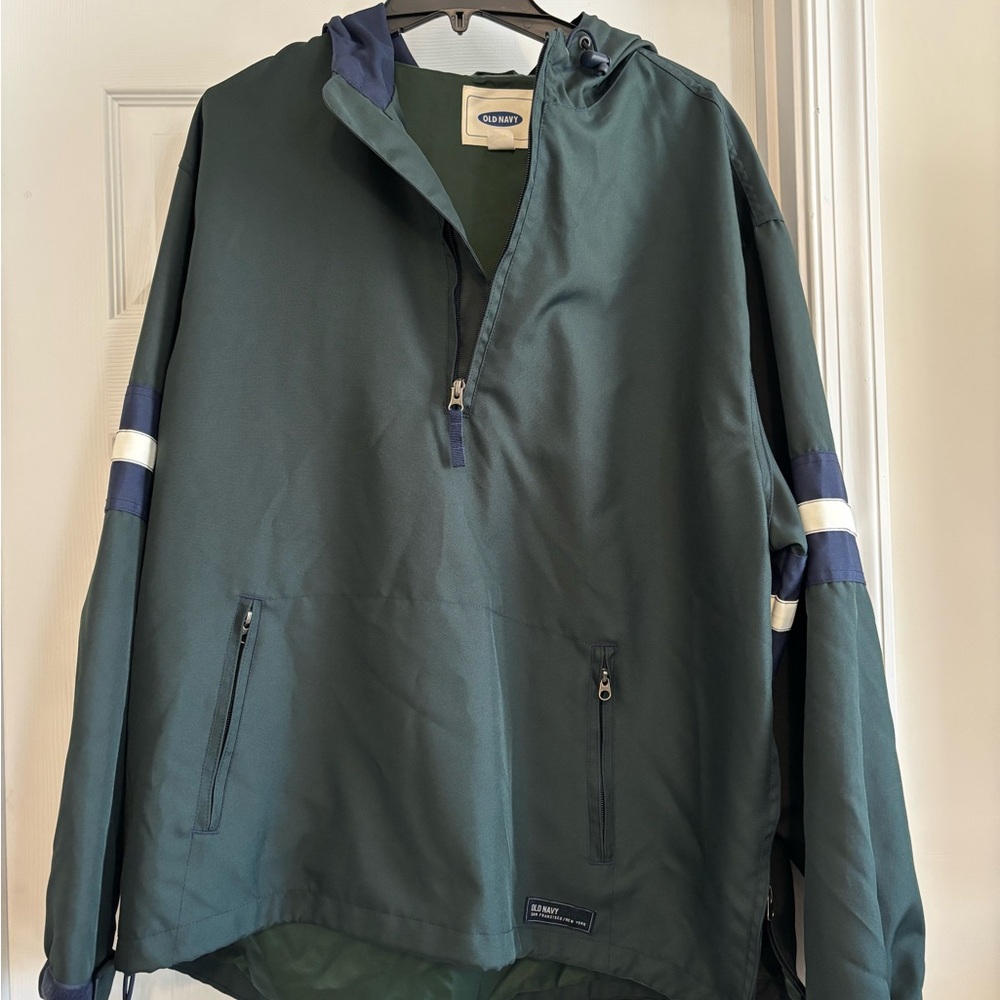 Old Navy Men's Windbreaker in Forest Green and Navy
